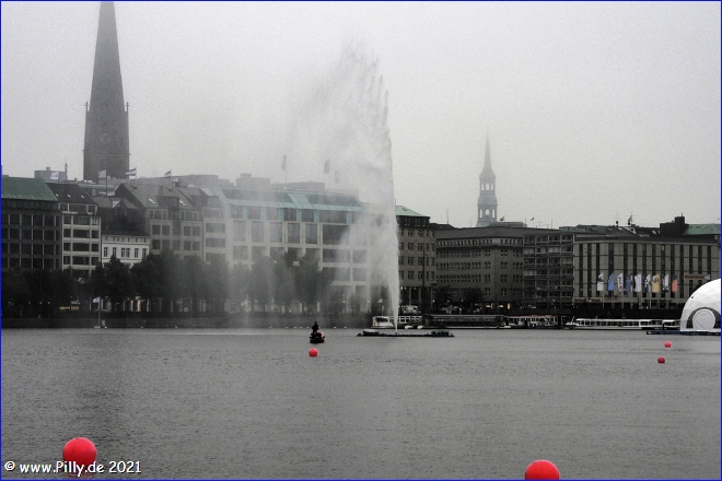 Alster mit Fontäne