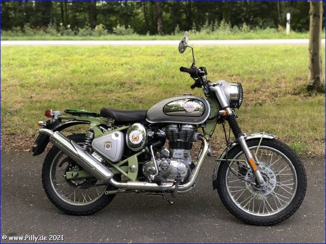 Royal Enfield Bullet 500 Trial rechts