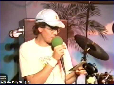 Günter Fink 1986 beim NDR Radio-Circus im Pillhuhn T-Shirt